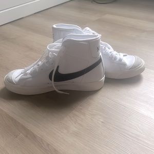 Original Nike blazers Women’s,foam lip,in great condition only worn once.